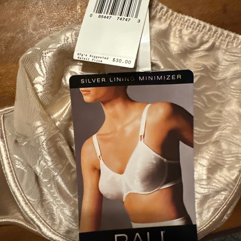Bali Silver Lining Minimizer Bra in Cream, 40DDD, NWT - Picture 2 of 10